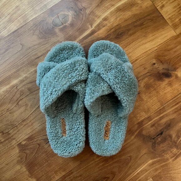 NWOT ** OluKai Hila Heu Plush Curly Shearling Sandal - Picture 5 of 6